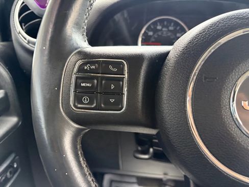 Used 2014 Jeep Wrangler Unlimited Rubicon w/ Connectivity Group image 26