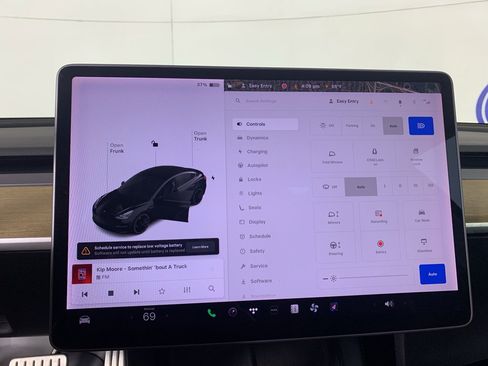 Used 2021 Tesla Model 3 Performance image 22