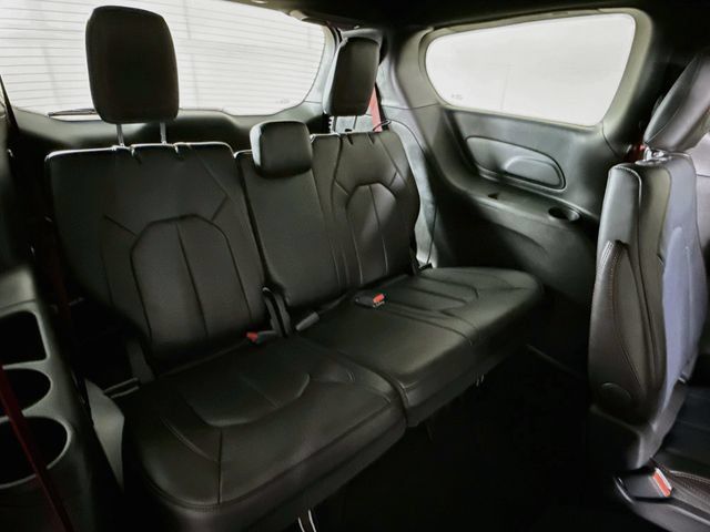 New 2027 Chrysler Pacifica Select AWD/4WD image 25
