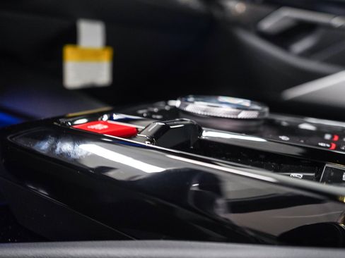 New 2027 BMW M5 Touring AWD/4WD image 25