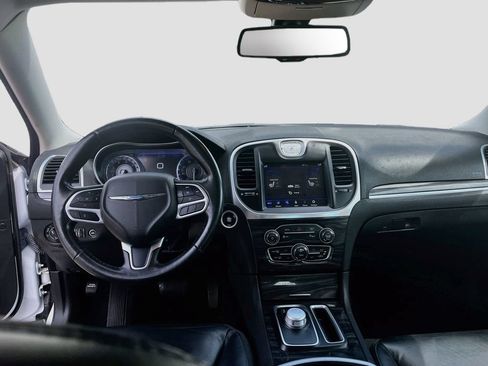 Used 2021 Chrysler 300 Touring L RWD image 21