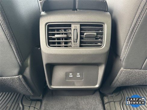 Used 2024 Nissan Rogue SL image 25