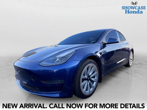 Used 2022 Tesla Model 3 Standard Range RWD image 2