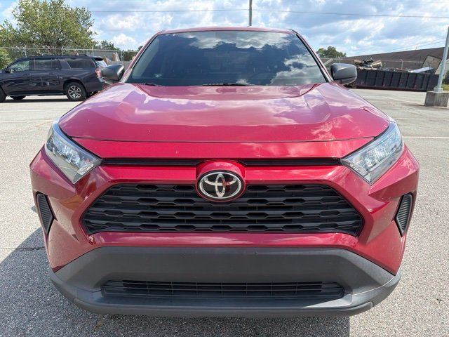 Used 2022 Toyota RAV4 LE AWD/4WD image 7