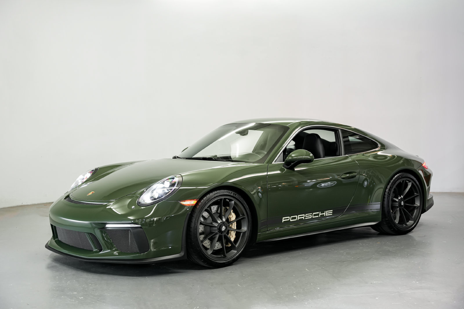 Used 2019 Porsche 911 GT3 RWD image 6