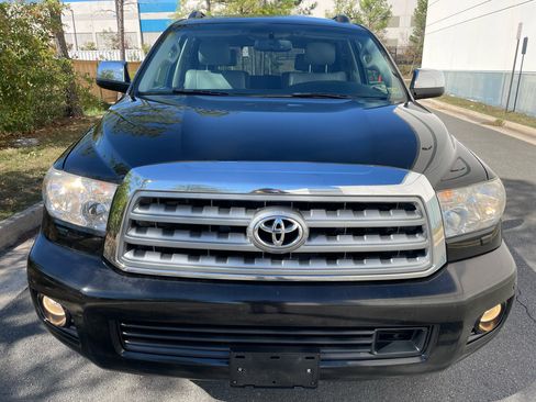Used 2011 Toyota Sequoia Platinum image 9