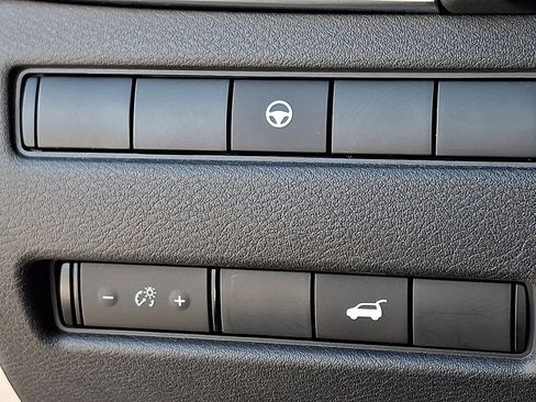 Used 2021 Nissan Rogue SL image 27