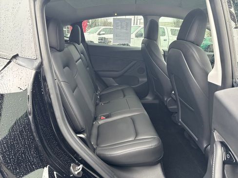 Used 2020 Tesla Model Y Long Range image 11