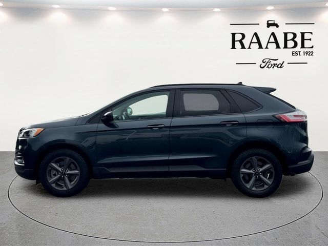 Used 2024 Ford Edge SEL w/ Sport Appearance Package AWD/4WD image 4