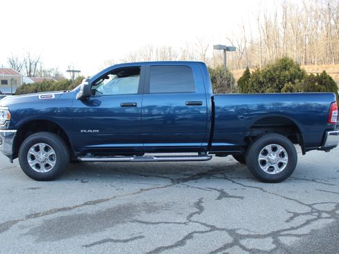 Used 2024 RAM 2500 Big Horn w/ Bed Utility Group image 2