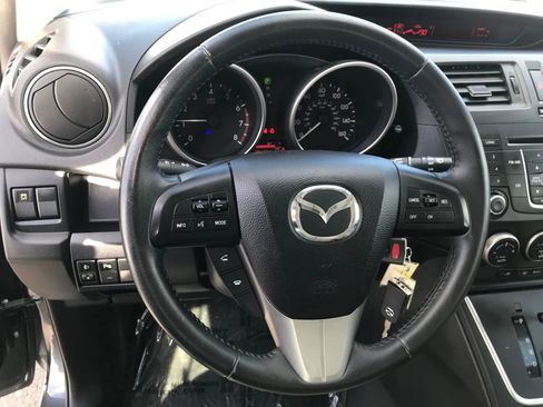 Used 2015 MAZDA MAZDA5 Grand Touring image 16