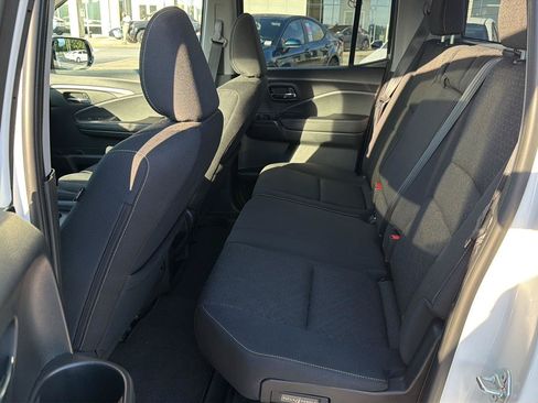 Used 2023 Honda Ridgeline Sport image 12
