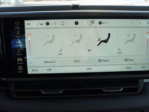 Certified 2025 Jeep Wrangler Unlimited Sahara w/ Safety Group image 24