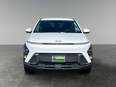Used 2025 Hyundai Kona SE AWD/4WD image 2