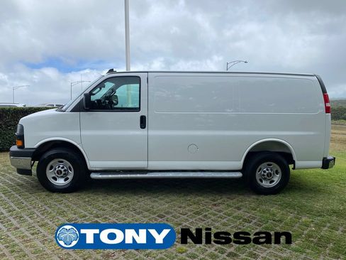 Used 2025 GMC Savana 2500 w/ Driver Convenience Package RWD image 22