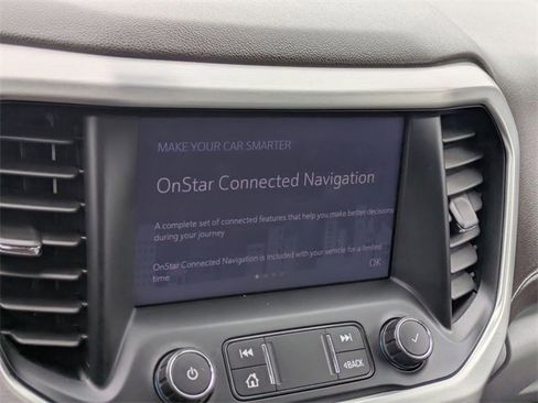 Used 2020 GMC Acadia SLT w/ LPO, Floor Liner Package image 21