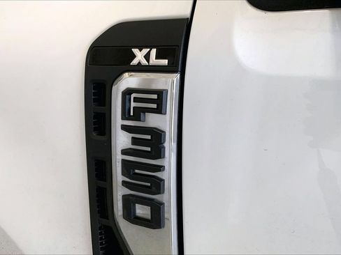 Used 2025 Ford F350 XL w/ XL Driver Assist Package AWD/4WD image 9