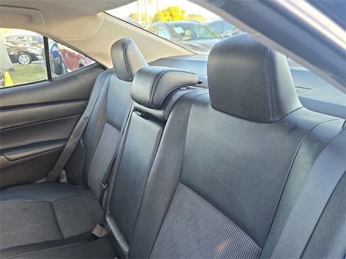 Used 2018 Toyota Corolla SE image 12