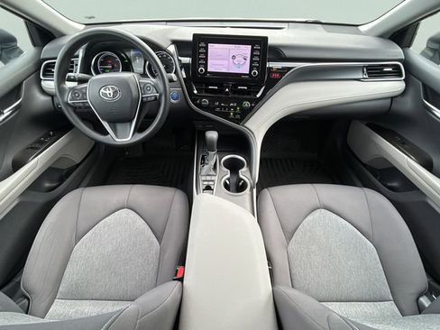 Used 2022 Toyota Camry LE FWD image 26