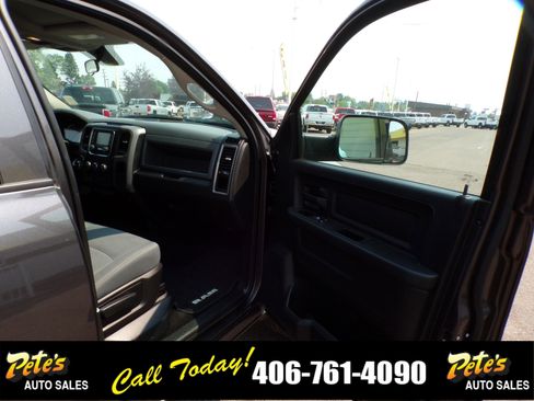 Used 2017 RAM 1500 Express w/ Express Value Package image 16