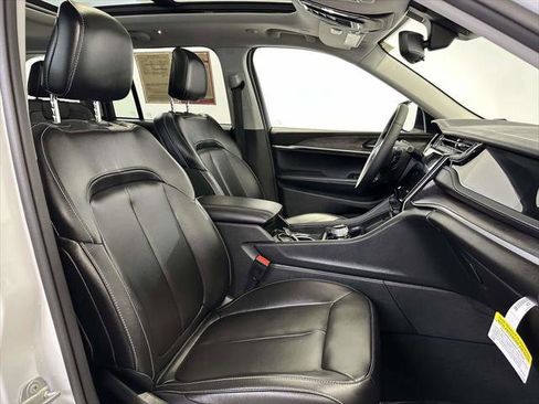 Certified 2024 Jeep Grand Cherokee Limited 4xe image 13