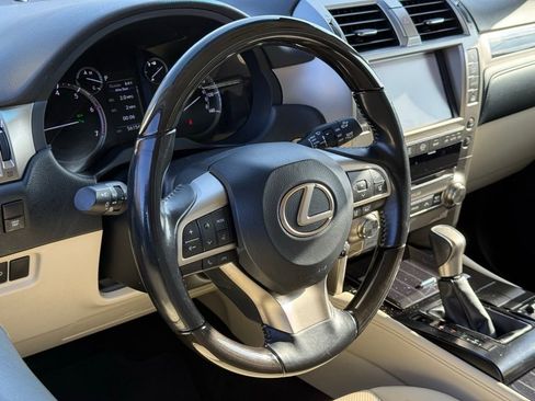 Certified 2020 Lexus GX 460 Premium w/ Premium Package image 19