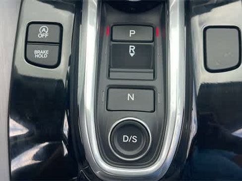 Used 2025 Acura TLX w/ Technology Package image 18