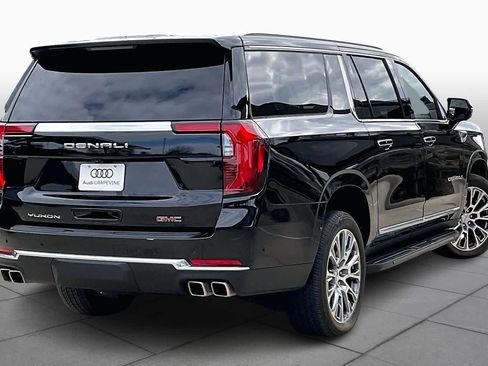 Used 2025 GMC Yukon XL Denali image 12
