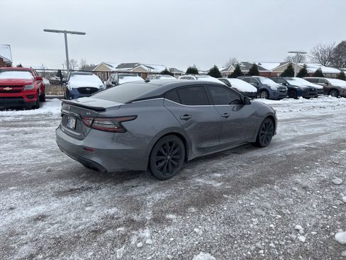 Used 2021 Nissan Maxima SR w/ Sport Mat Group image 13