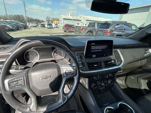 Used 2021 Chevrolet Tahoe Z71 w/ Z71 Off-Road Package image 8