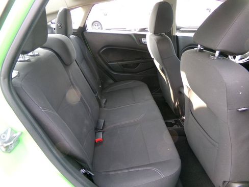 Used 2014 Ford Fiesta SE FWD image 31