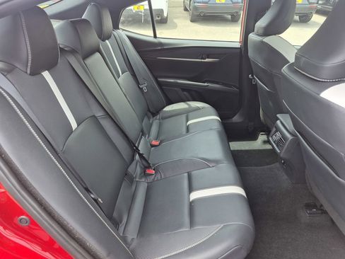 Used 2025 Toyota Camry SE w/ Multimedia Upgrade Package FWD image 15