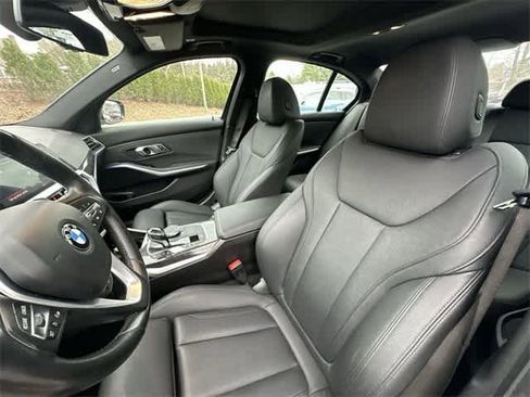 Used 2020 BMW 330i xDrive Sedan w/ Premium Package image 17