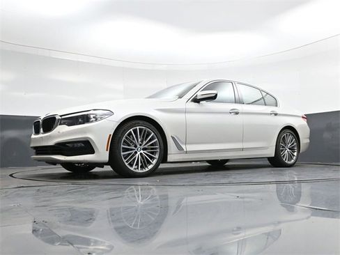 Used 2018 BMW 540i image 24