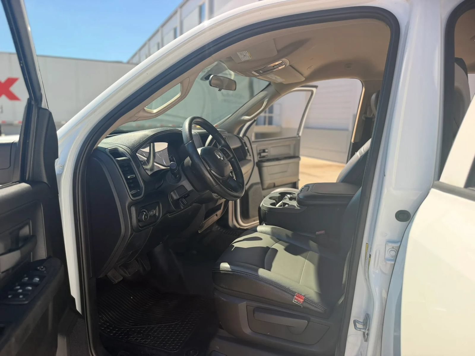 Used 2020 RAM 3500 Tradesman RWD image 17