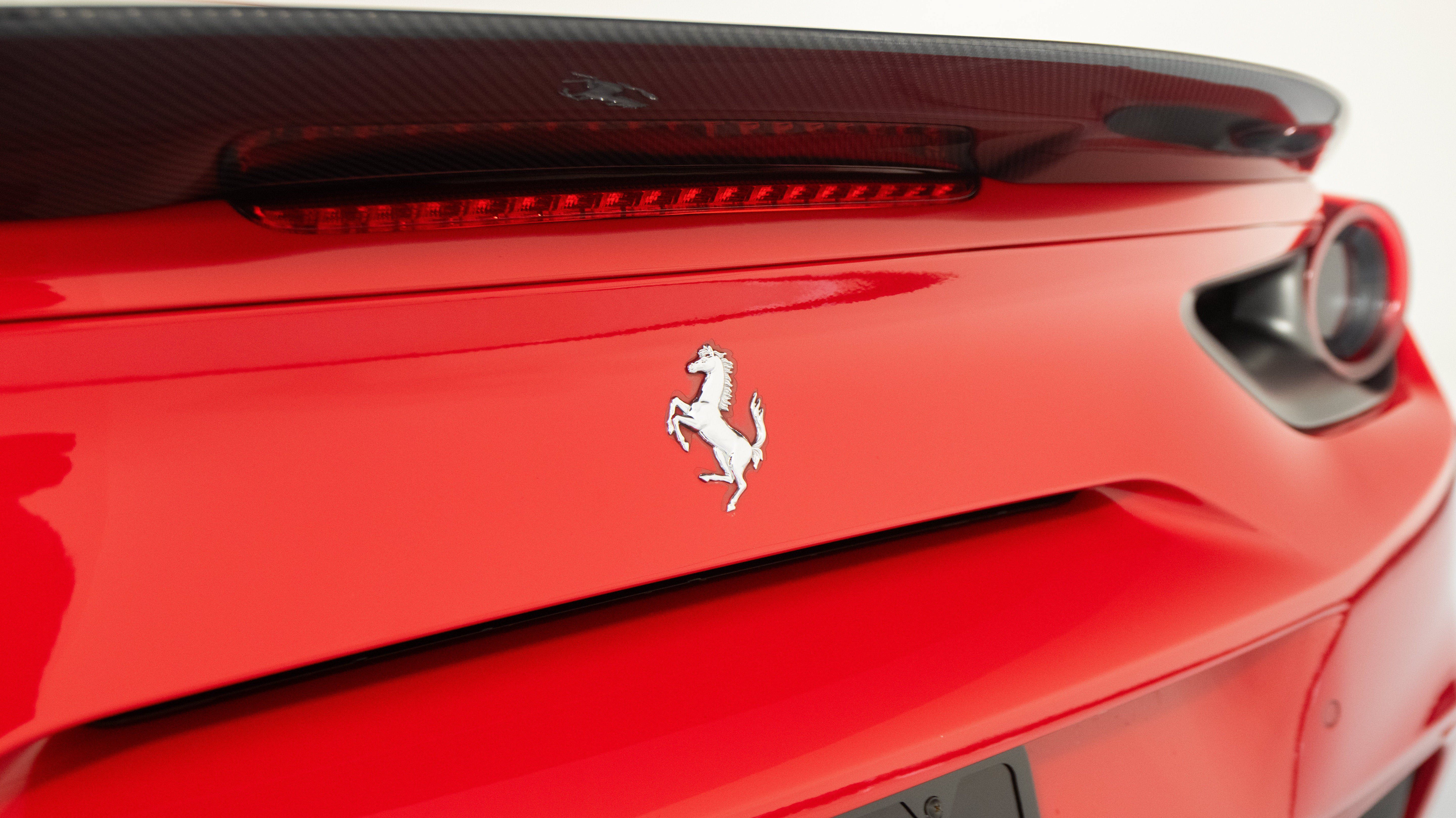 Certified 2018 Ferrari 488 GTB RWD image 17