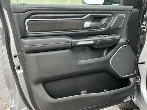 Used 2024 RAM 1500 Laramie AWD/4WD image 17