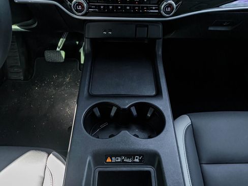 Used 2024 Honda Prologue Touring image 19