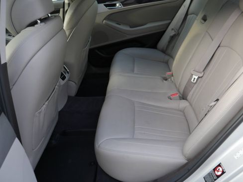 Used 2018 Genesis G80 3.8 image 27