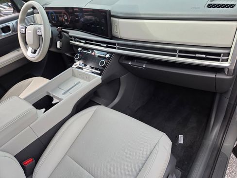 Used 2026 Hyundai Santa Fe SEL FWD image 18