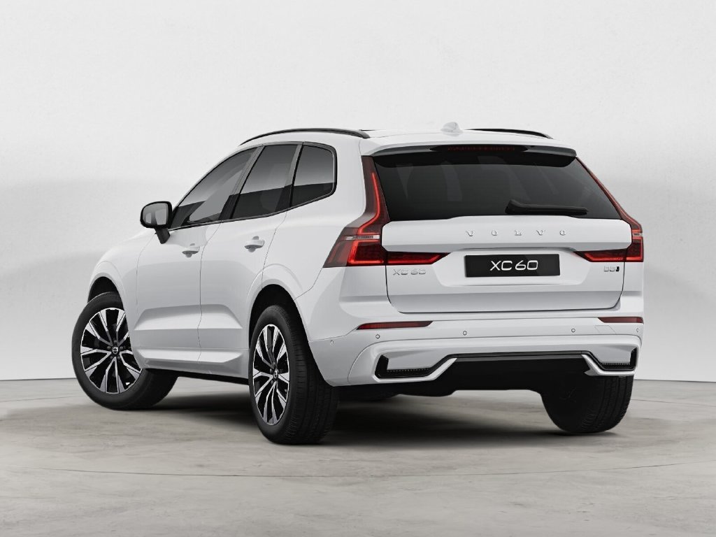 Certified 2024 Volvo XC60 B5 Plus w/ Protection Package Premier AWD/4WD image 5