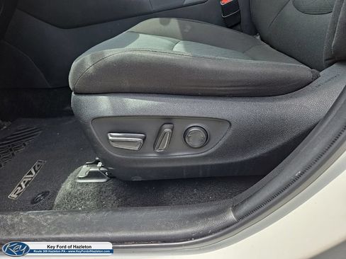 Used 2024 Toyota RAV4 XLE w/ Weather Package AWD/4WD image 33
