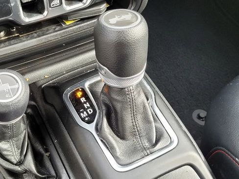 Used 2022 Jeep Wrangler Unlimited Sport image 22