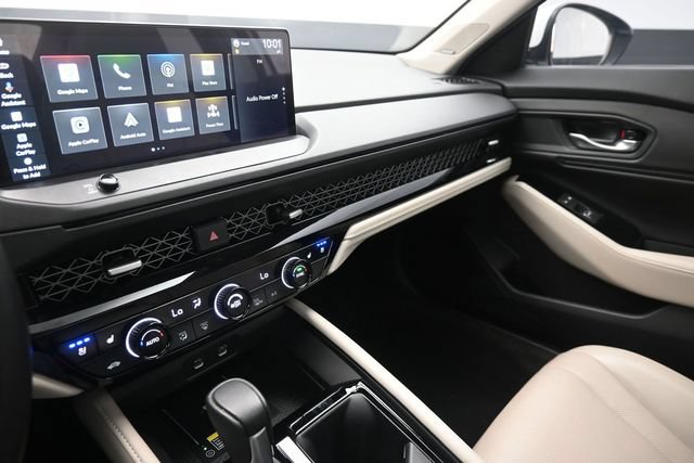 Used 2024 Honda Accord Touring image 28