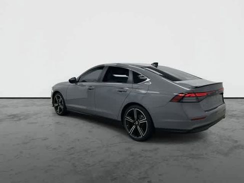 Used 2024 Honda Accord Sport image 9