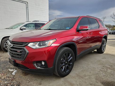 Used 2020 Chevrolet Traverse RS FWD image 2