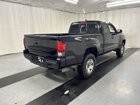 Used 2019 Toyota Tacoma SR w/ SR Convenience Package AWD/4WD image 2