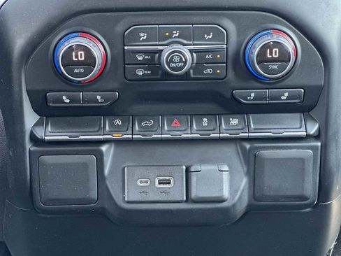 Used 2019 Chevrolet Silverado 1500 LT image 16