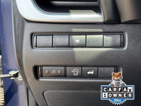 Used 2024 Nissan Rogue SV FWD image 33