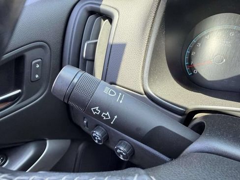 Used 2018 Chevrolet Colorado LT w/ LT Convenience Package AWD/4WD image 28